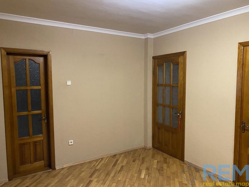 продажа трехкомнатной квартиры номер A-173405 в Приморском районе, фото номер 7